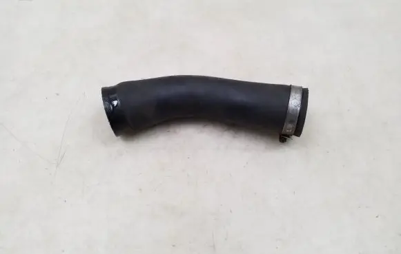Intercooler hose/pipe