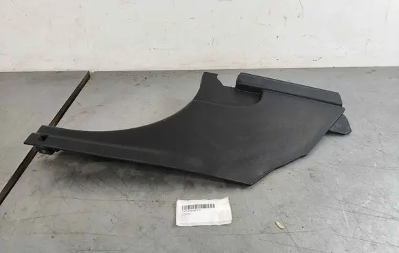 Foot area side trim