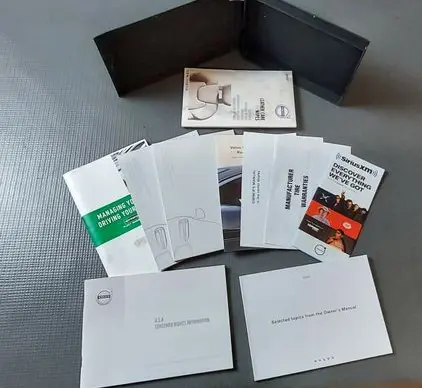 Volvo XC60 Owners service history hand book 