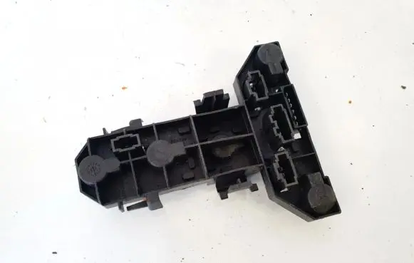 Volkswagen Golf IV Tail light bulb cover holder 1j6945257