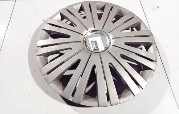Toyota Auris 150 R16 wheel hub/cap/trim 