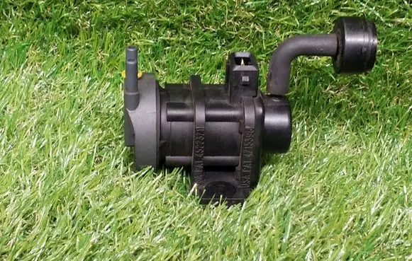 Opel Frontera B Turbo solenoid valve 4522371 4715396