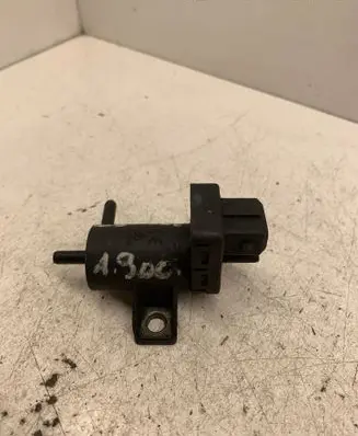 Renault Espace IV Vacuum valve 7700113709