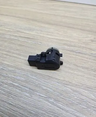 Interior temperature sensor