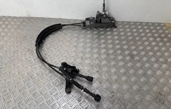Volkswagen Tiguan Gear shifter/selector 5N0711049P 212027
