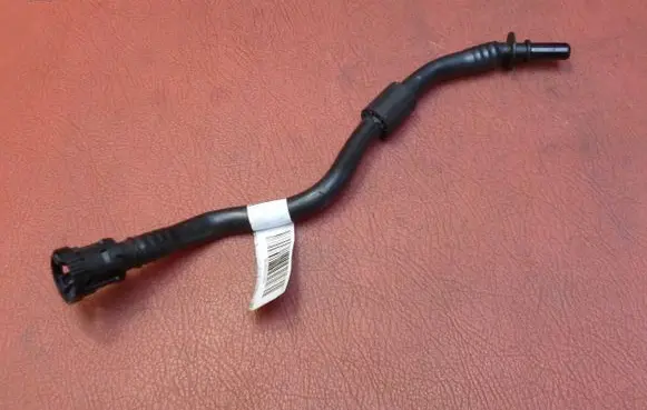 BMW 5 G30 G31 Vacuum line/pipe/hose 8605130