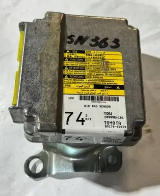 Toyota Yaris Airbag control unit/module 891700D070