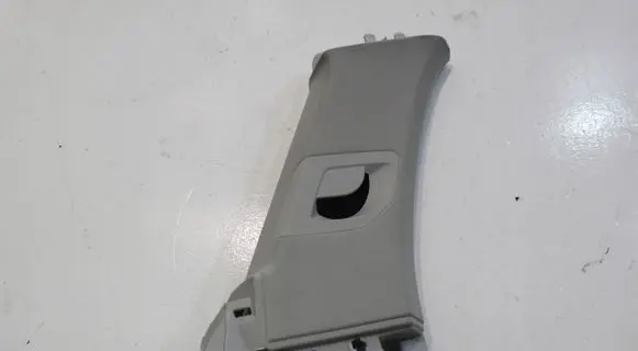 Volkswagen Touareg III Front door card panel trim