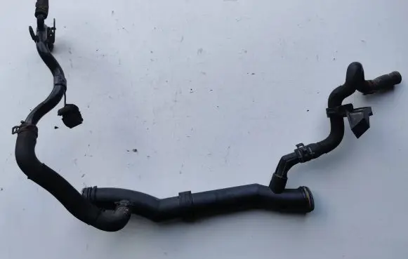 Volkswagen Golf V Engine coolant pipe/hose 03C121065F