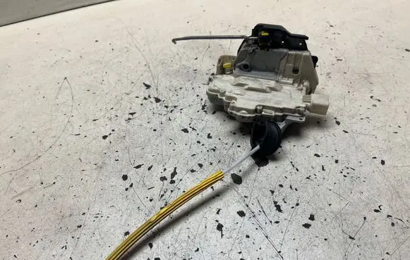 Front door lock