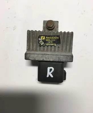 Renault Espace IV Glow plug pre-heat relay 7700115078
