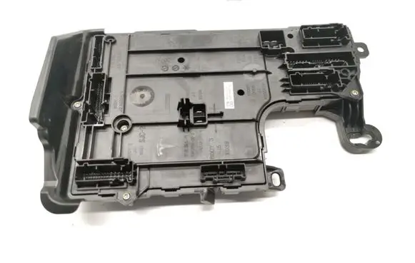 Tesla Model 3 Comfort/convenience module 1567455-02-D