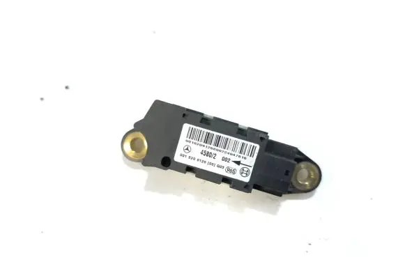 Mercedes-Benz CLS C219 Airbag deployment crash/impact sensor 0018209126 45802002