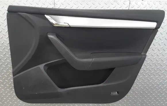 Skoda Octavia Mk3 (5E) Front door card panel trim 5E1867012 5E0837248
