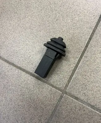 BMW 5 F10 F11 Fuel tank opening switch 82289392 228939