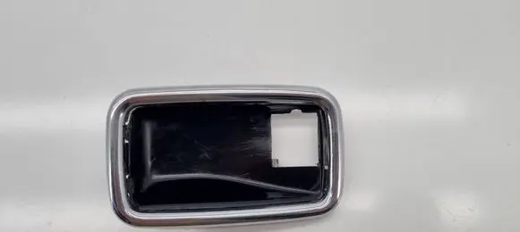 Mercedes-Benz COMPAKT W115 Front door handle cover 1087660511