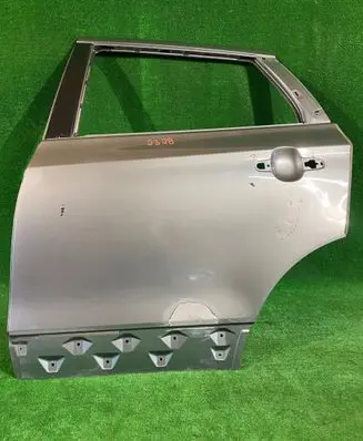 Suzuki SX4 S-Cross Rear door