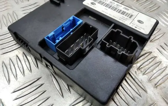 Audi A8 S8 D3 4E Comfort/convenience module 4E0907289