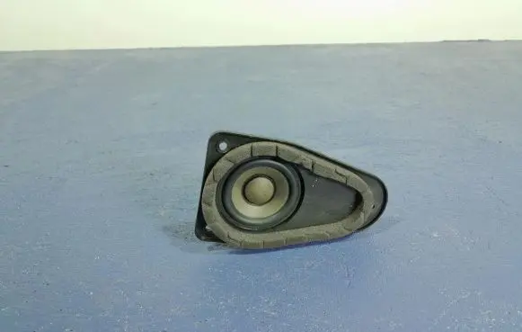 Volvo S90, V90 Subwoofer speaker 31350622