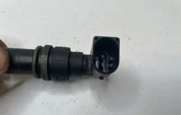 BMW 5 E39 Crankshaft position sensor 2247926