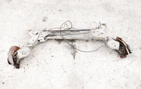 Volvo S70 V70 V70 XC Rear subframe 