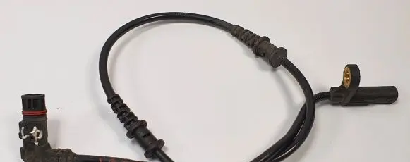 Mercedes-Benz CLK A209 C209 ABS brake wheel speed sensor A2035400417