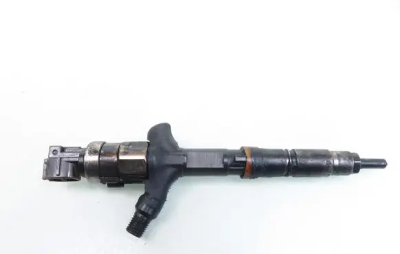 Toyota Corolla E120 E130 Fuel injector 2367027020