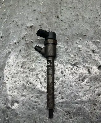 Opel Combo D Fuel injector 0445110351