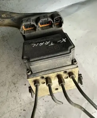 Nissan X-Trail T30 ABS Pump C5CH21290761 J2201DB C47A695