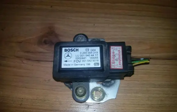 Mercedes-Benz A W168 ESP acceleration yaw rate sensor 0265005219 0015404417