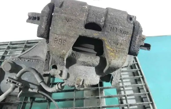 Renault Latitude (L70) Front brake caliper IMPRK1179961