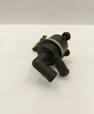 Volkswagen Caddy Electric auxiliary coolant/water pump 5N0965561A 12402100302