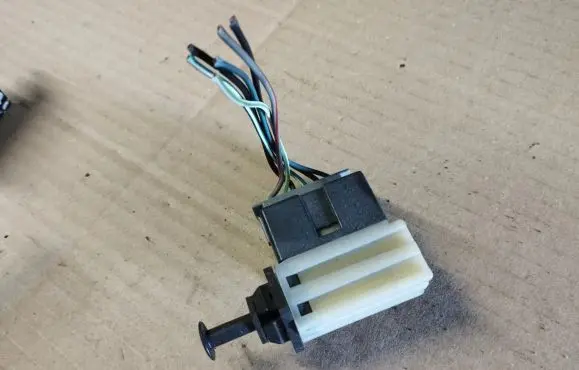 Jeep Grand Cherokee (WK) Brake pedal sensor switch 56054001AA