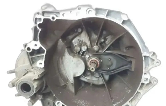 Peugeot 207 Manual 5 speed gearbox 2231C3