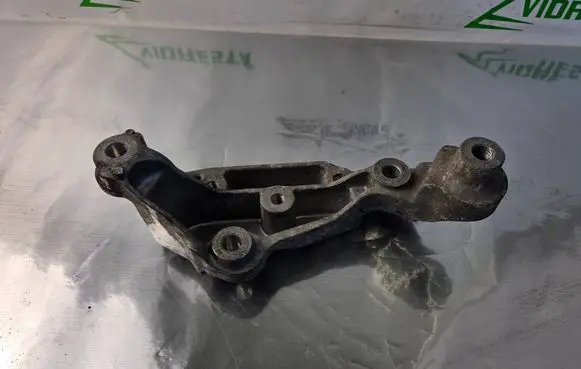 Opel Astra K Gearbox mounting bracket 13364008