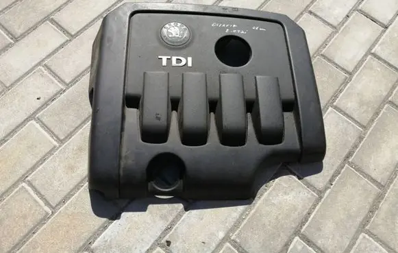 Skoda Octavia Mk2 (1Z) Engine cover (trim) 03G103925BP 03G103925BG