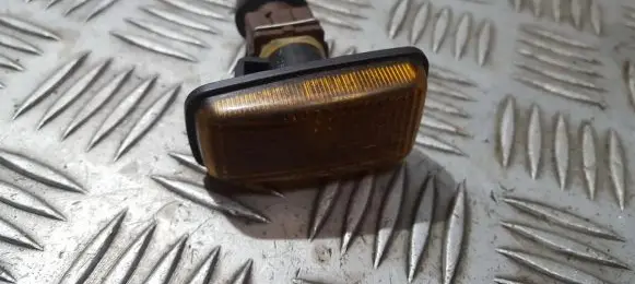 Citroen Berlingo Front fender indicator light 3307
