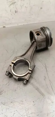 BMW 5 E34 Piston with connecting rod 411H