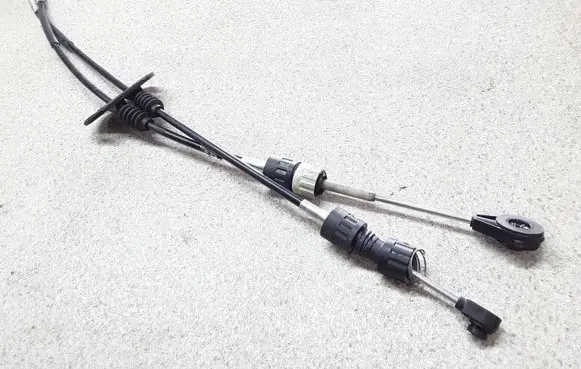Gear shift cable linkage