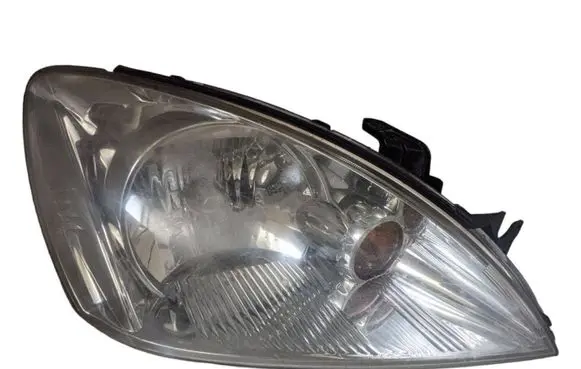 Mitsubishi Lancer Headlight/headlamp 8301B687