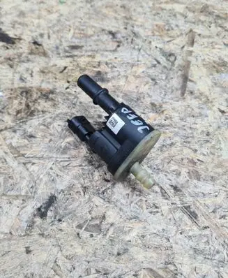 Jeep Grand Cherokee Valve 04627694AA 3365C0494A