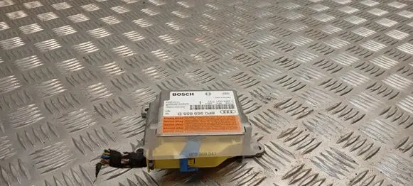 Audi A3 S3 8P Airbag control unit/module 8P0959655D 0285001700