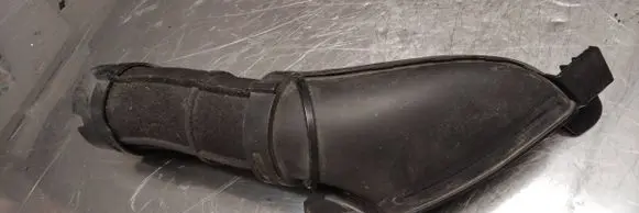 Opel Mokka Air intake duct part 95143260 1052078S03