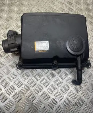 Volkswagen Lupo Air filter box 028129037 012610