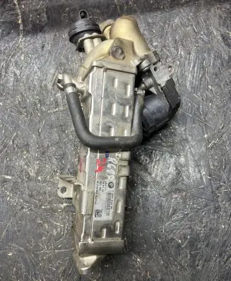 BMW 5 F10 F11 EGR valve cooler 7823210