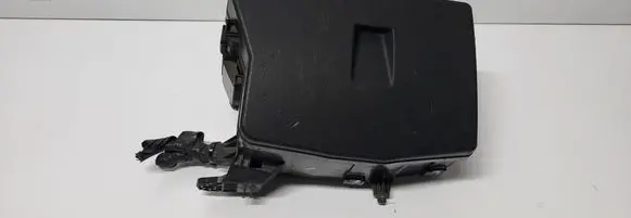 Toyota Avensis T270 Fuse box set 821110FC51