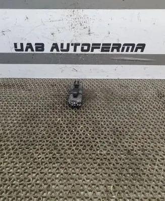 Nissan Qashqai Electric window control switch