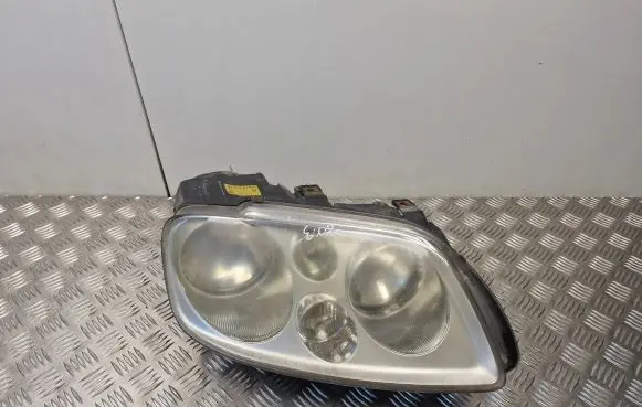 Volkswagen Touran I Headlight/headlamp 1T0941006F