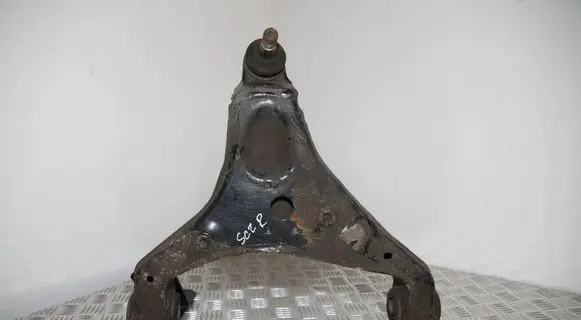 Mercedes-Benz Sprinter W906 Front control arm A9063304107 9063304107 2E0407152L