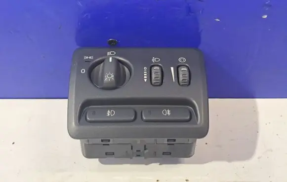 Light switch